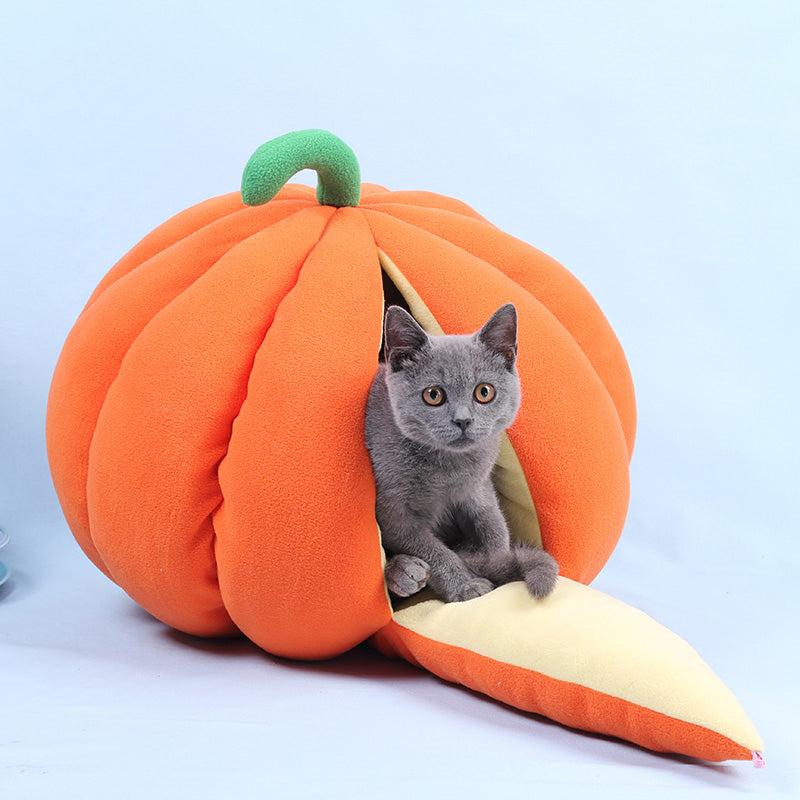 Winter Cozy Pet Bed - Orange Pumpkin Design